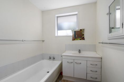 Photo of property in 1/402 Hereford Street, Linwood, Christchurch, 8011