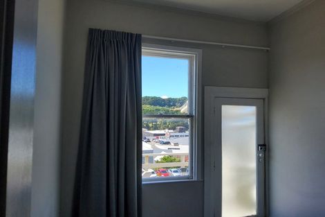 Photo of property in 129 Tasman Street, Mount Cook, Wellington, 6021