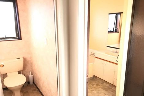 Photo of property in 6 Topaz Place, Bishopdale, Christchurch, 8053