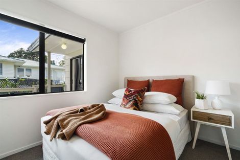 Photo of property in 2/8 Lingfield Street, Glenfield, Auckland, 0629