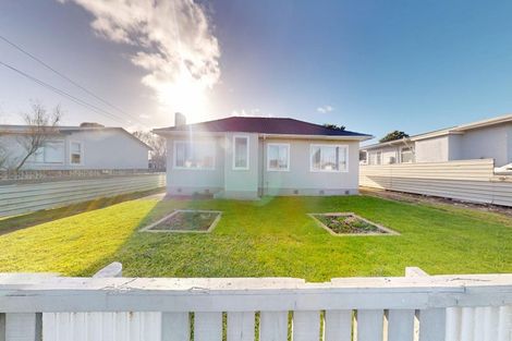 Photo of property in 36 Cornfoot Street, Castlecliff, Whanganui, 4501
