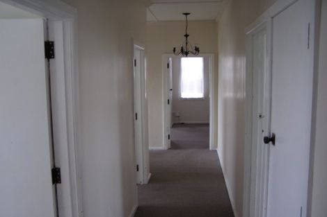 Photo of property in 19 Lee Road, Taradale, Napier, 4112