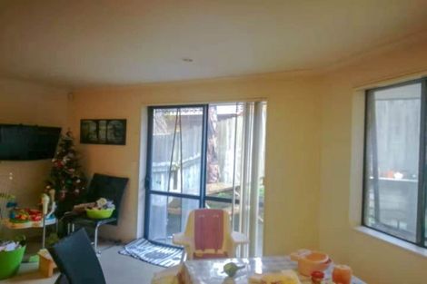 Photo of property in 3 Marbella Crescent, Oteha, Auckland, 0632