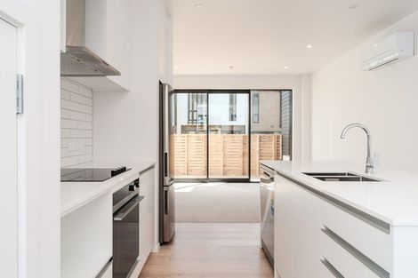 Photo of property in 6 Kamahi Place, Paraparaumu, 5032