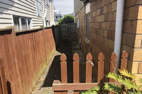 Photo of property in 13 Bushpark Place, Flat Bush, Auckland, 2016