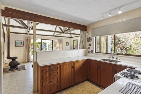 Photo of property in 87 Golf Road, Paraparaumu Beach, Paraparaumu, 5032