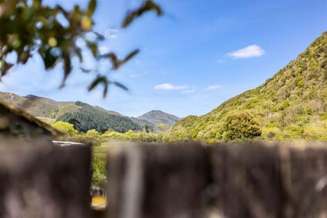 Photo of property in 41 Parenga Street, Wainuiomata, Lower Hutt, 5014
