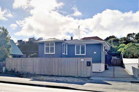 Photo of property in 118b Newlands Road, Newlands, Wellington, 6037