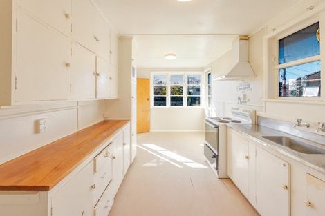 Photo of property in 20 Palmerston Road, Havelock North, 4130
