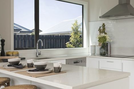 Photo of property in 10 Thoresby Mews, Avonhead, Christchurch, 8042