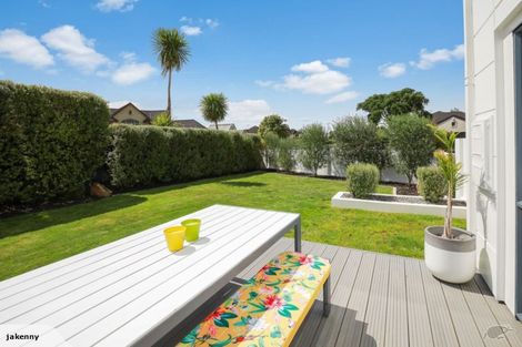 Photo of property in 35 Keswick Crescent, Huntington, Hamilton, 3210