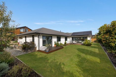 Photo of property in 210 Aubrey Road, Wanaka, 9305