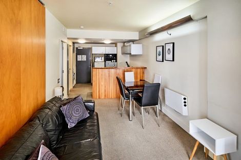 Photo of property in St Pauls Apartments, 98/43u Mulgrave Street, Thorndon, Wellington, 6011