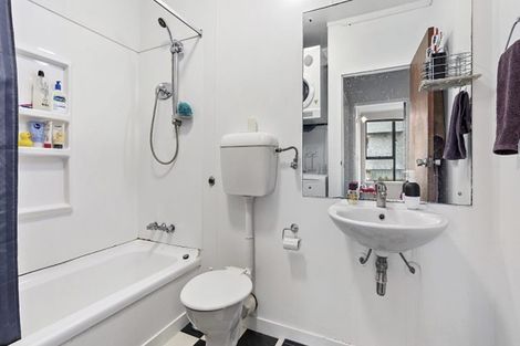 Photo of property in Hobson Court Flats, 14/70u Hobson Street, Thorndon, Wellington, 6011