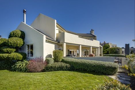 Photo of property in 3 Hikanui Place, Havelock North, 4130
