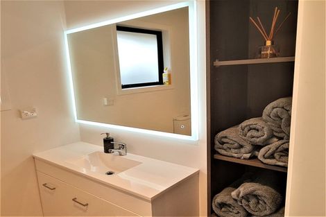 Photo of property in 3 Roebuck Street, Westport, 7825