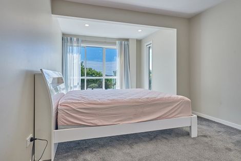 Photo of property in 17 Putini Road, Mangere Bridge, Auckland, 2022
