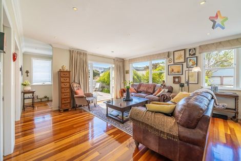 Photo of property in 48a Queens Grove, Hutt Central, Lower Hutt, 5010