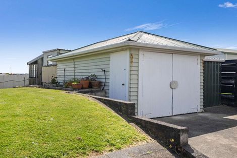 Photo of property in 9 Pacific Street, Waiuku, 2123