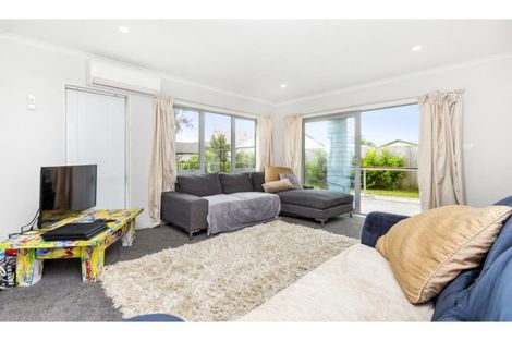 Photo of property in 11u1 Crosher Place, Silverdale, Hamilton, 3216