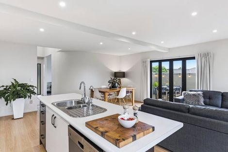 Photo of property in 5 Rifleman Lane, Paraparaumu Beach, Paraparaumu, 5032