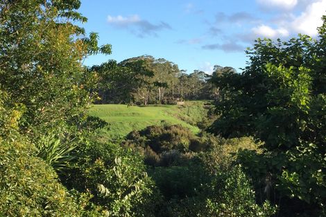 Photo of property in 35 Kemp Road, Massey, Auckland, 0614