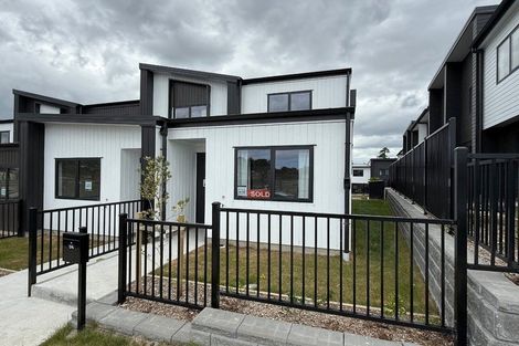Photo of property in 1/4 Limestone Drive, Hobsonville, Auckland, 0616
