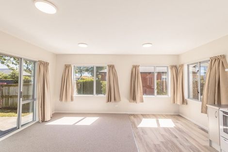 Photo of property in 18h Defoe Place, Waltham, Christchurch, 8023