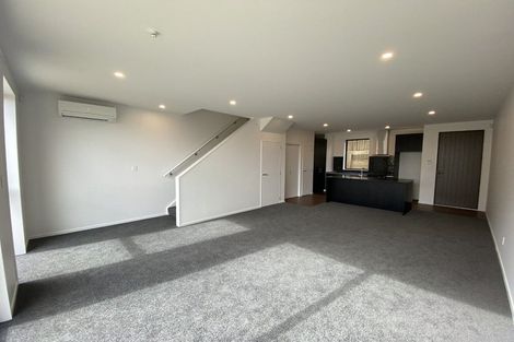 Photo of property in 62u4 Spenmoor Street, Newlands, Wellington, 6037