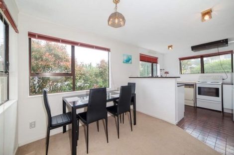 Photo of property in 386 Glenfield Road, Glenfield, Auckland, 0629