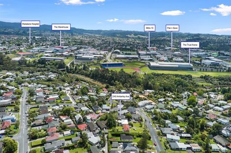 Photo of property in 2/40 Amberley Avenue, Te Atatu South, Auckland, 0610