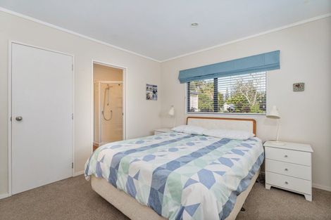 Photo of property in 128 Kowhai Avenue, Matarangi, Whitianga, 3592