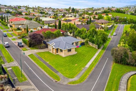 Photo of property in 1 Fleetwood Drive, Henderson, Auckland, 0612