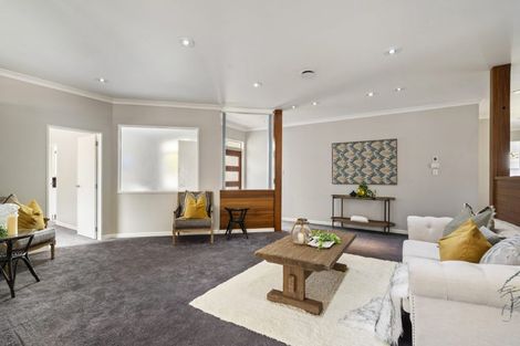 Photo of property in 11 English Oak Drive, Schnapper Rock, Auckland, 0632