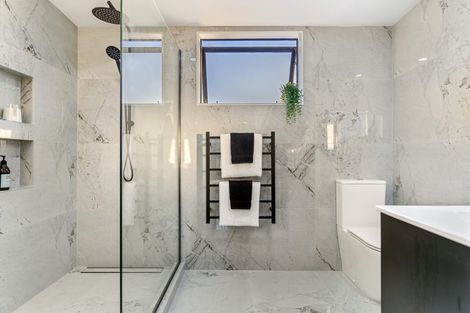 Photo of property in 4 Halyard Place, Te Atatu Peninsula, Auckland, 0610