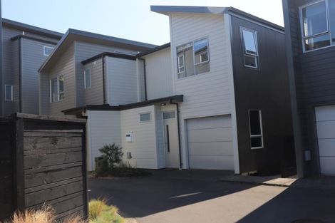 Photo of property in 7/3 Severn Street, Island Bay, Wellington, 6023