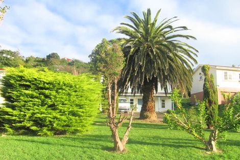Photo of property in 355 Main Road, Tawa, Wellington, 5028