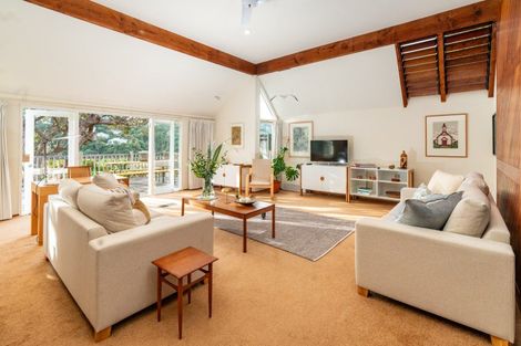 Photo of property in 16 Mariri Road, Kelburn, Wellington, 6012