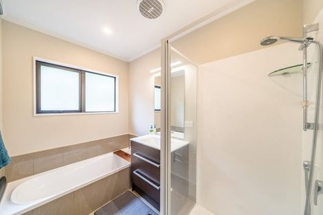 Photo of property in 2/75 Eskdale Road, Papakowhai, Porirua, 5024