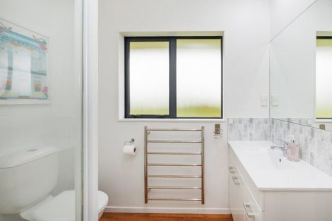 Photo of property in 4 Wake Place, Aokautere, Palmerston North, 4471