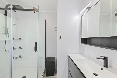 Photo of property in 6 Moana View Road, Waikawa, Picton, 7220