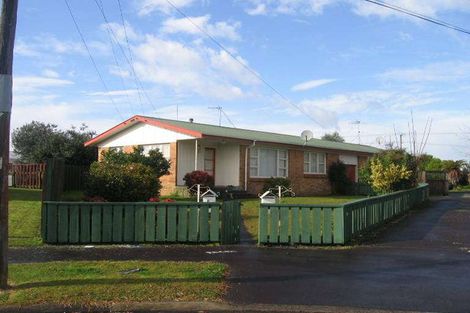 Photo of property in 21 Cricket Place, Melville, Hamilton, 3206