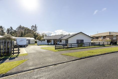 Photo of property in 20 Kowhai Street, Strandon, New Plymouth, 4312