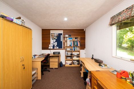 Photo of property in 31 Busby Hill, Havelock North, 4130