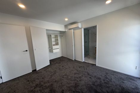 Photo of property in 14d Elcoat Avenue, Te Atatu South, Auckland, 0610