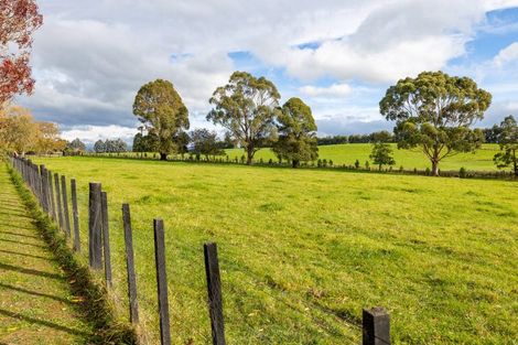 Photo of property in 139 Woodlands Road, Taumata Island, Carterton, 5792
