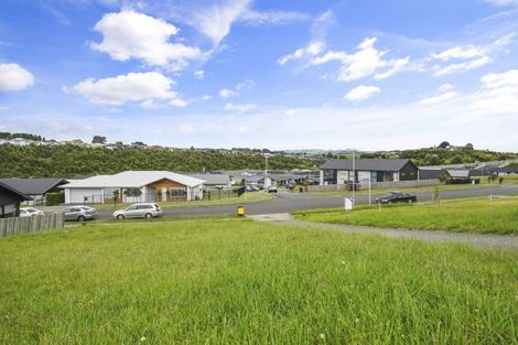 Photo of property in 79 Whakaturou Crescent, Pyes Pa, Tauranga, 3112