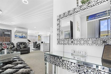 Photo of property in 109a Gray Avenue, Mangere East, Auckland, 2024