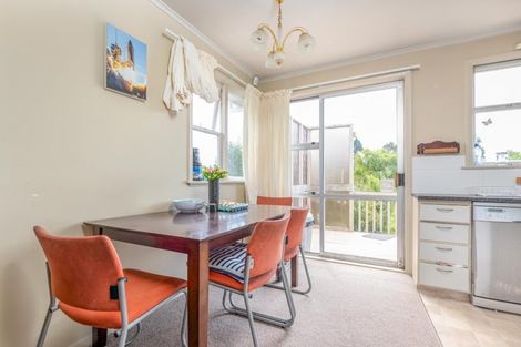 Photo of property in 29 Golf Road, New Lynn, Auckland, 0600