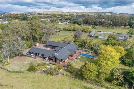 Photo of property in 2383 State Highway 2, Waipukurau, 4200